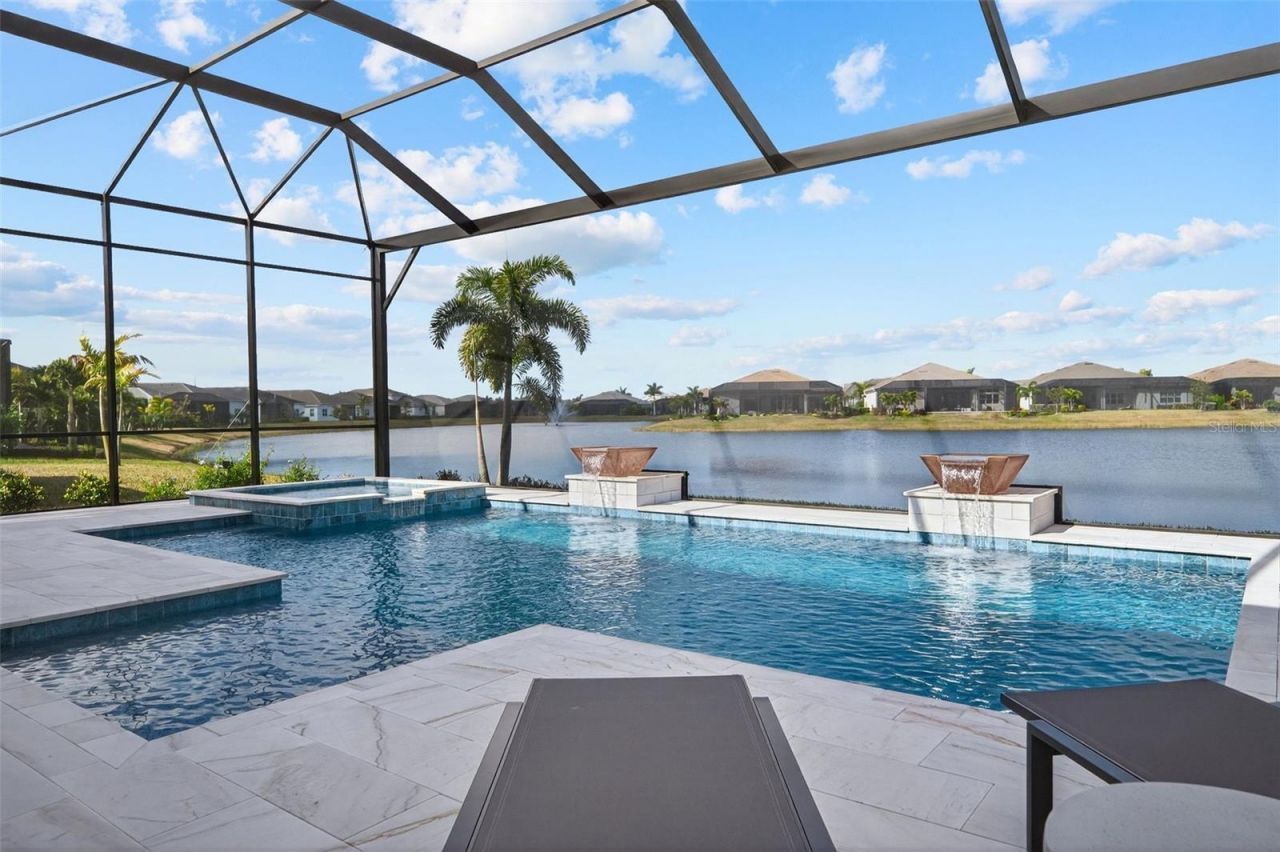 8122 Redonda Loop, Lakewood Ranch, FL 34202 Photo