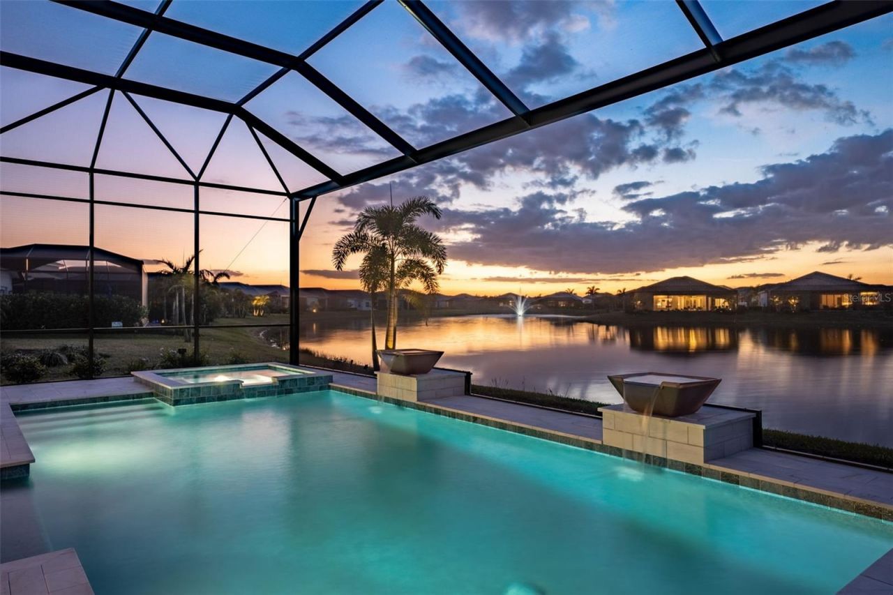 8122 Redonda Loop, Lakewood Ranch, FL 34202 Photo