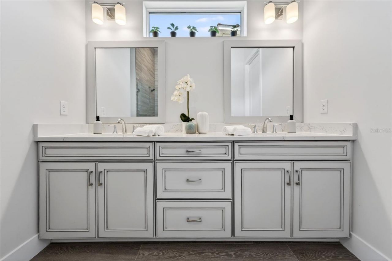 8122 Redonda Loop, Lakewood Ranch, FL 34202 Photo