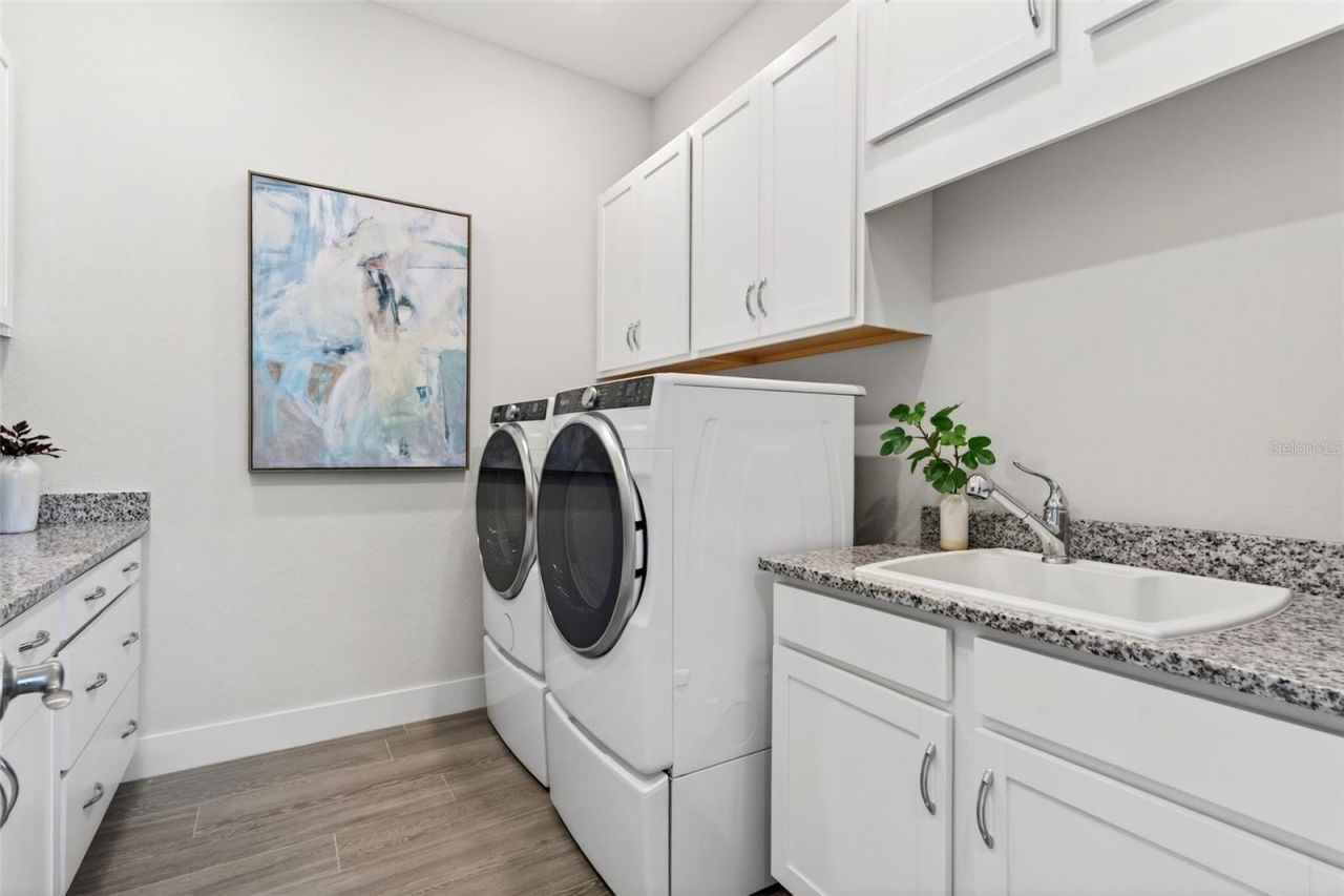 8122 Redonda Loop, Lakewood Ranch, FL 34202 Photo