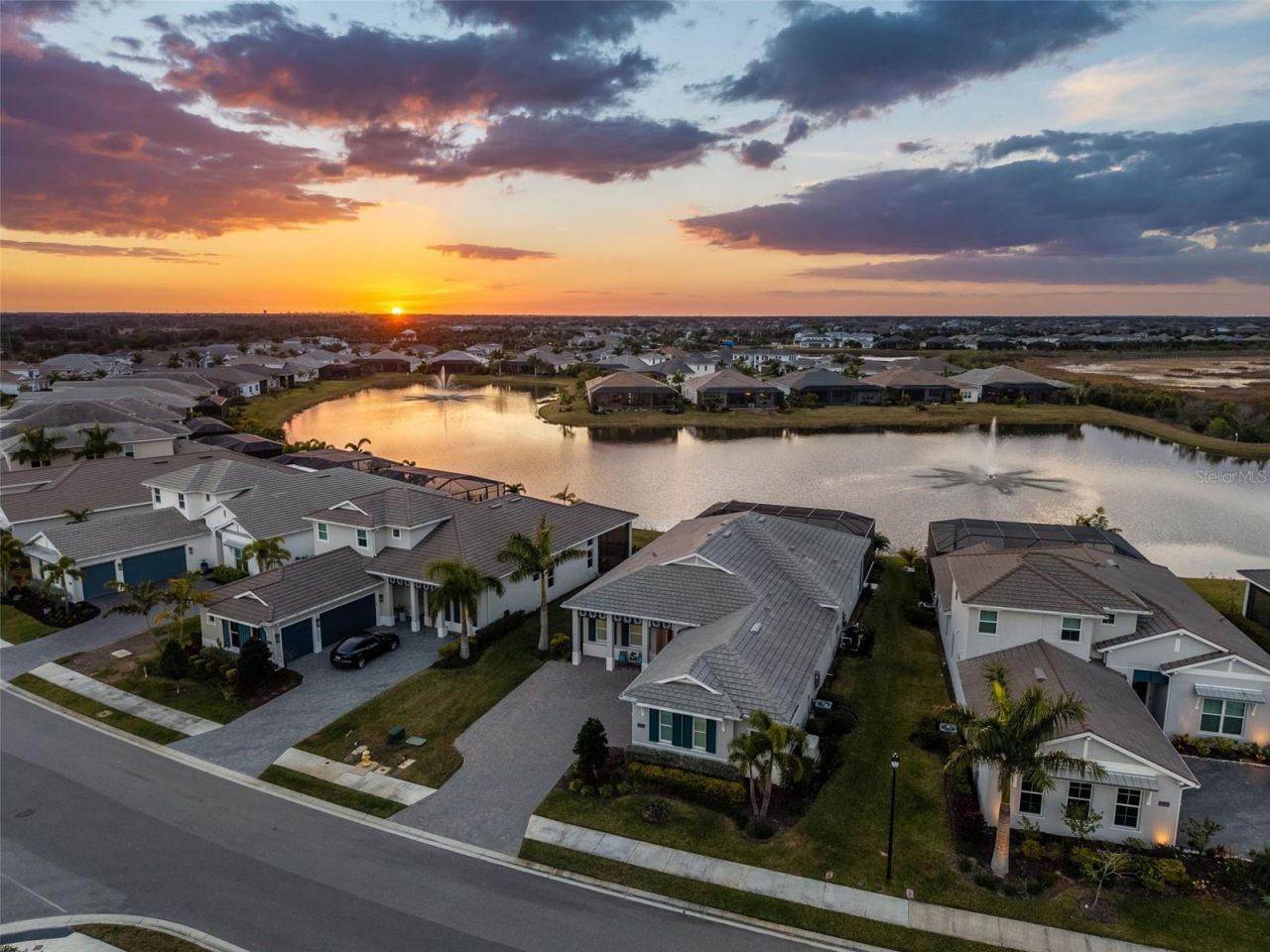 8122 Redonda Loop, Lakewood Ranch, FL 34202 Photo