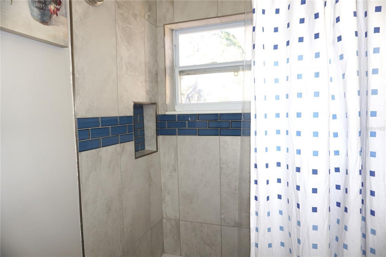 225 83rd Avenue Ne, Saint Petersburg, FL 33702 Photo