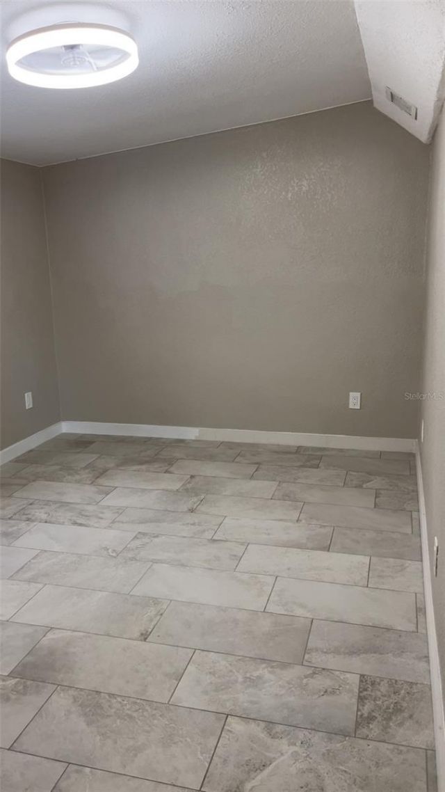 225 83rd Avenue Ne, Saint Petersburg, FL 33702 Photo