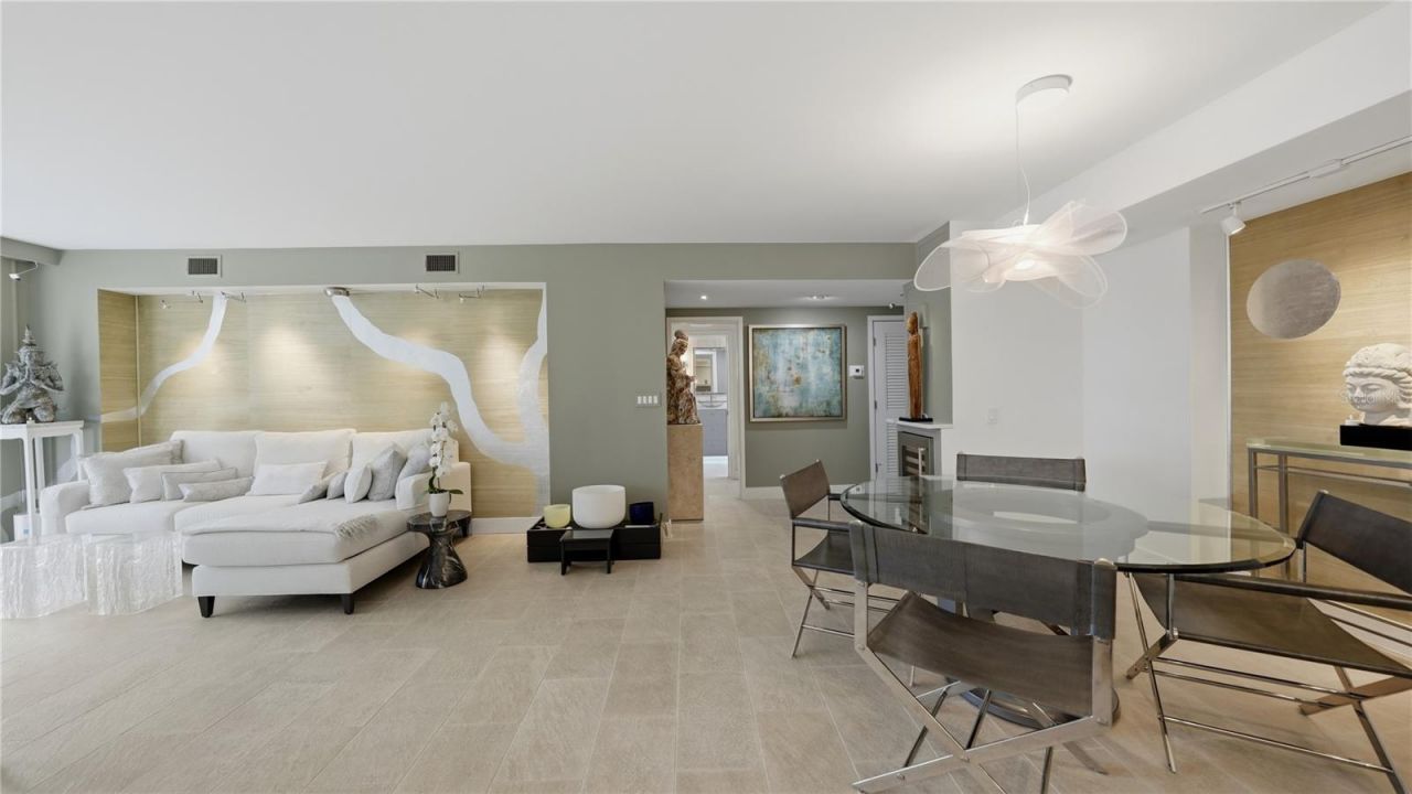 1212 Benjamin Franklin Drive, Unit 907, Sarasota, FL 34236 Photo