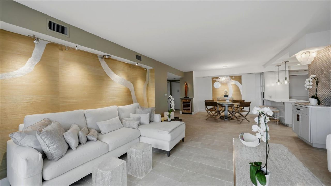 1212 Benjamin Franklin Drive, Unit 907, Sarasota, FL 34236 Photo