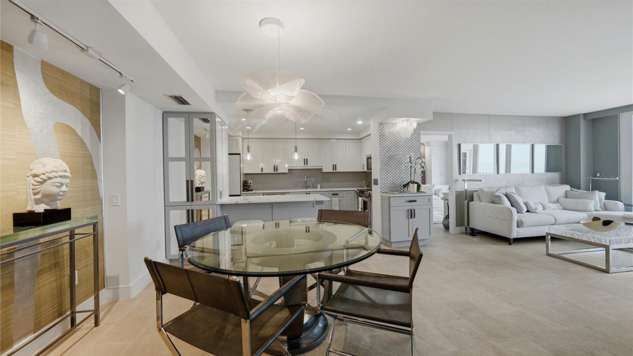 1212 Benjamin Franklin Drive, Unit 907, Sarasota, FL 34236 Photo