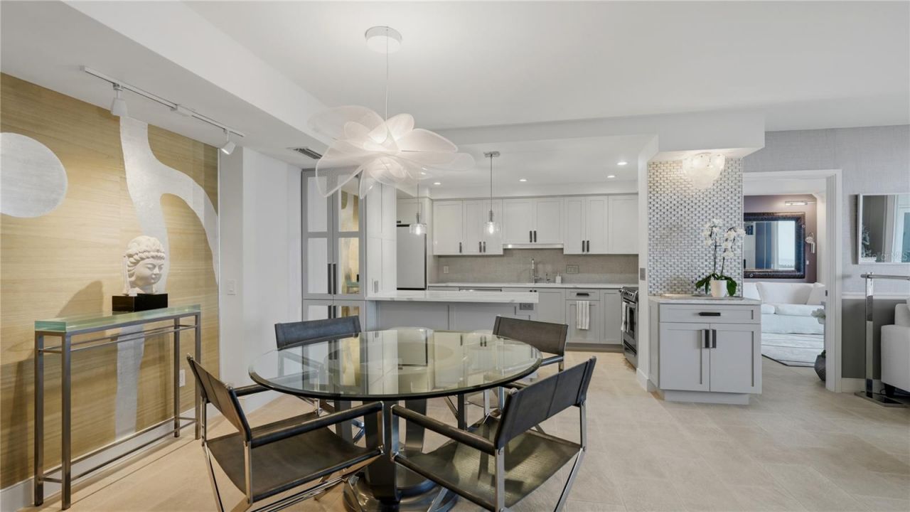 1212 Benjamin Franklin Drive, Unit 907, Sarasota, FL 34236 Photo