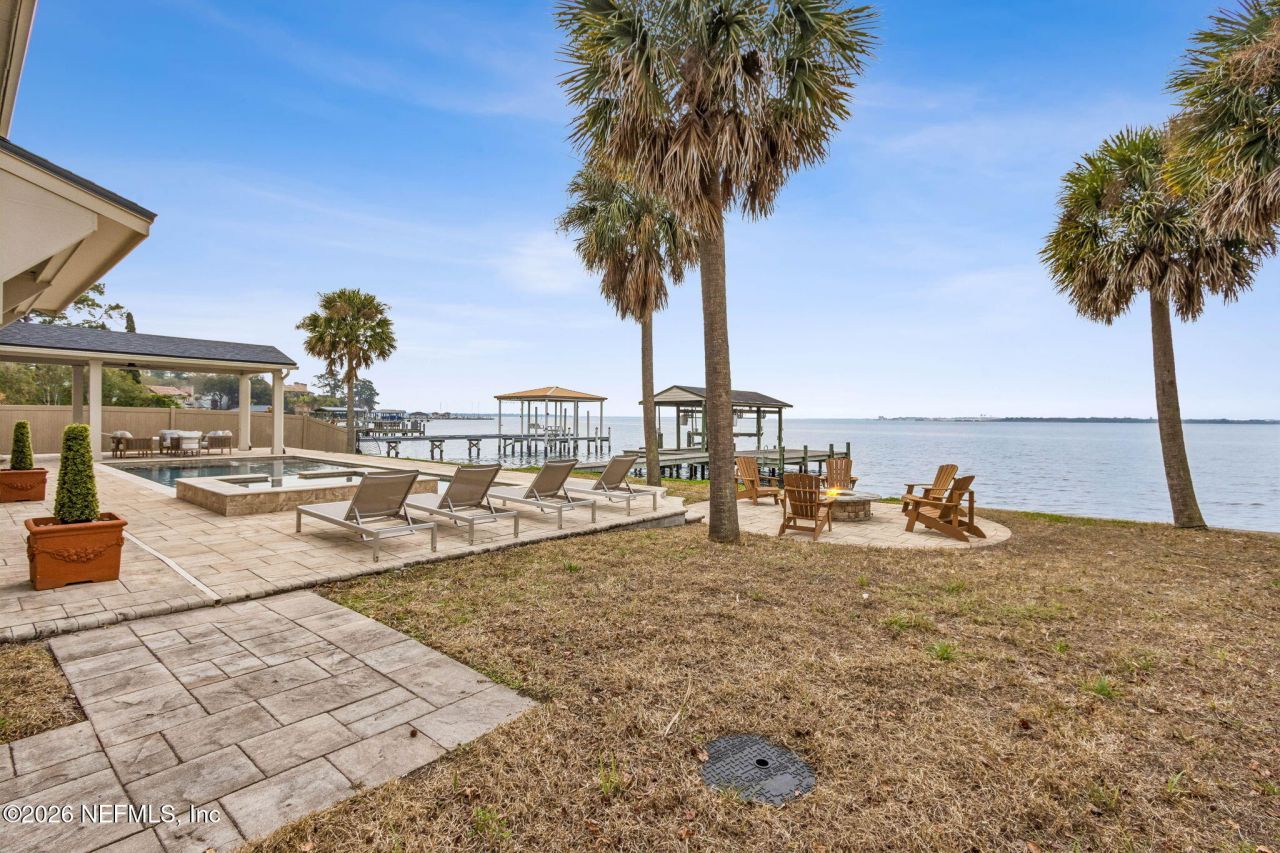 6518 Christopher Point Road W, Jacksonville, FL 32217 Photo