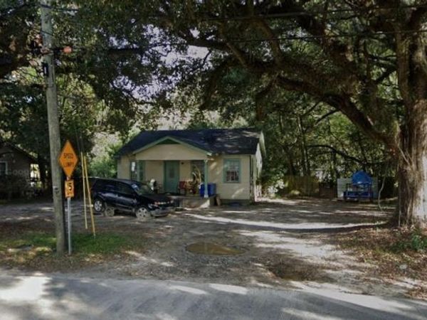 1001 Mcrae Avenue, Mobile, AL 36606