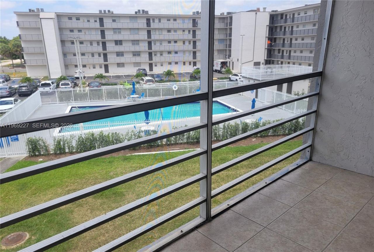 14140 SW 84th St, Unit 301-H, Miami, FL 33183 Photo