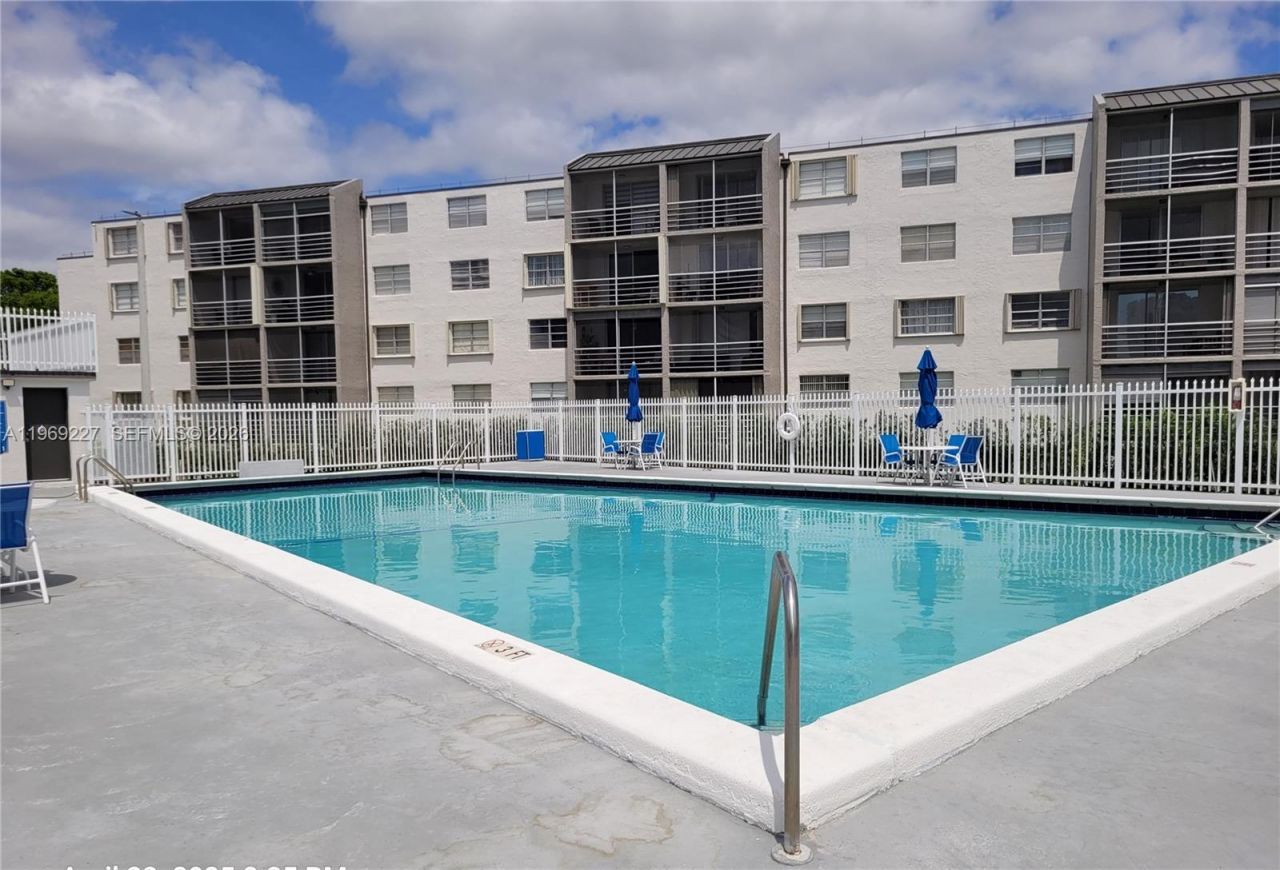 14140 SW 84th St, Unit 301-H, Miami, FL 33183 Photo