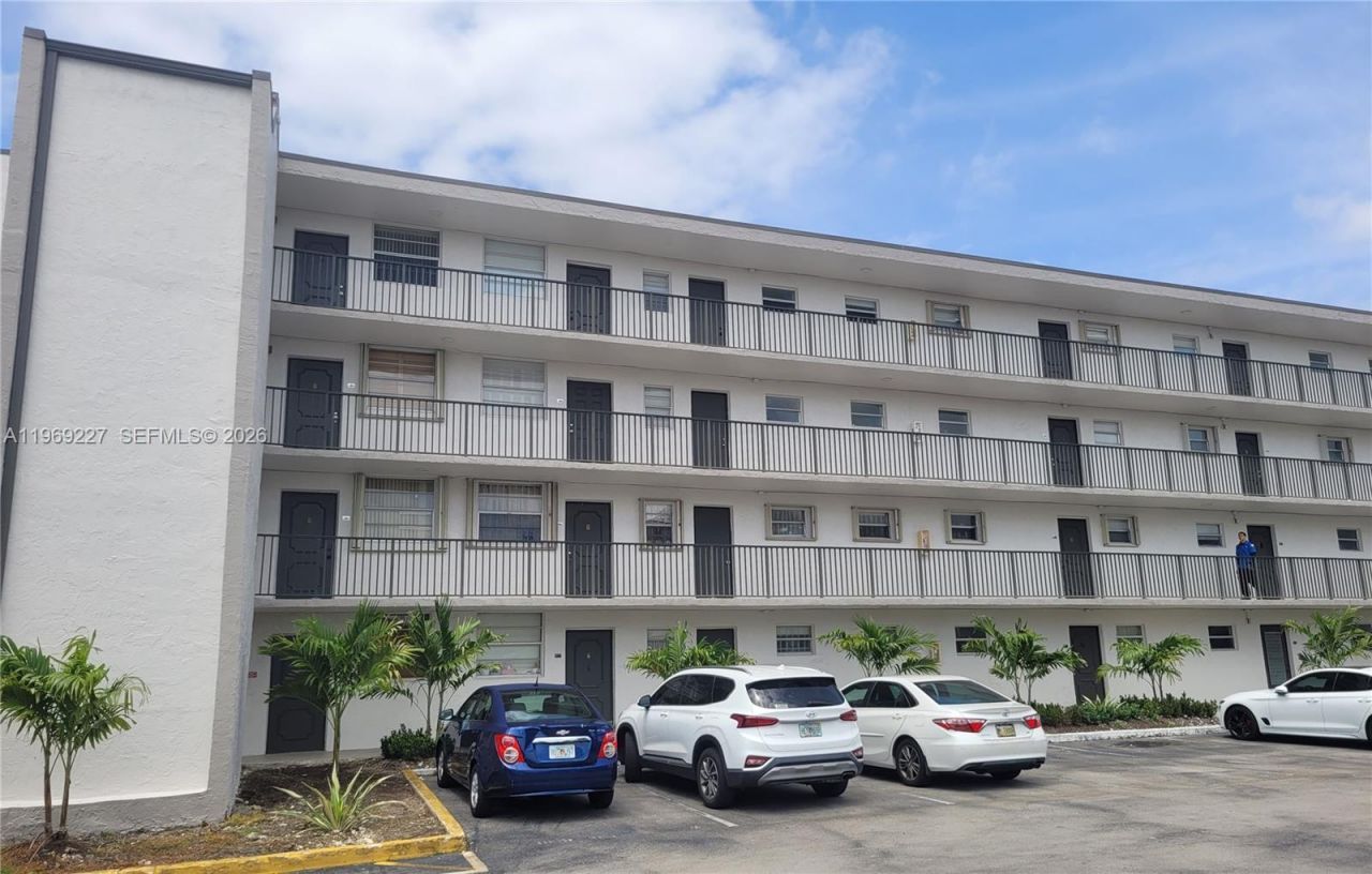 14140 SW 84th St, Unit 301-H, Miami, FL 33183 Photo