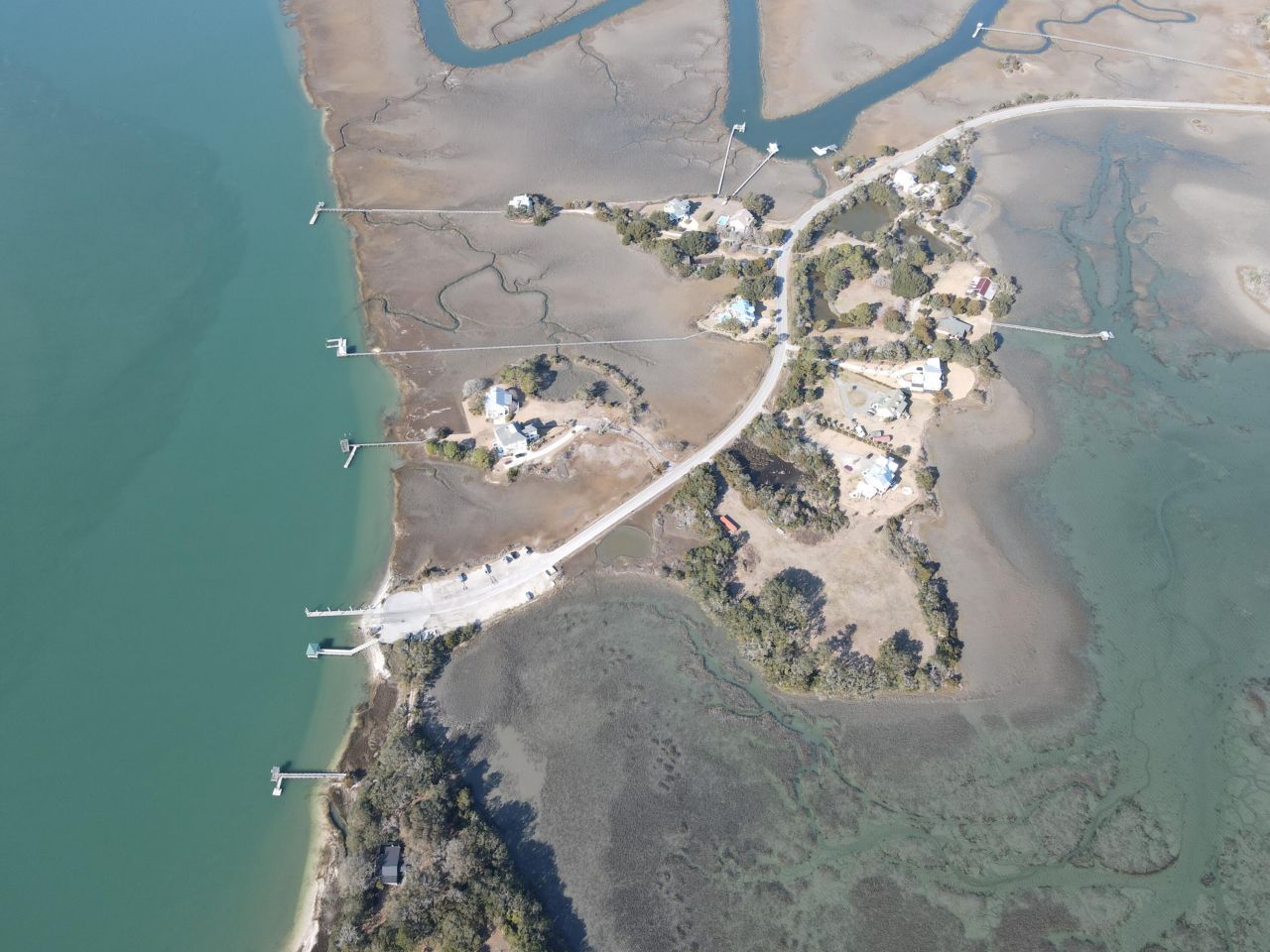 2421 Sol Legare Road Photo 4