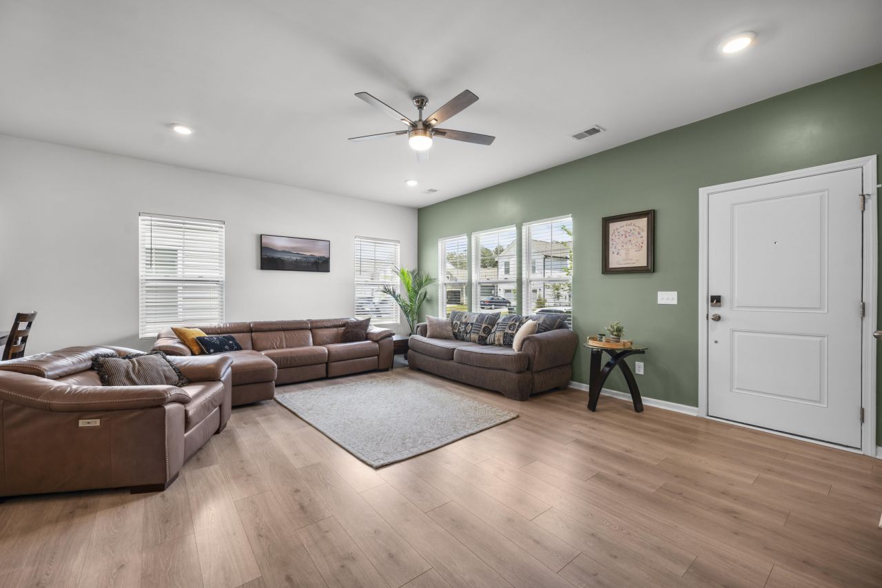 326 Surfbird Road Photo 9