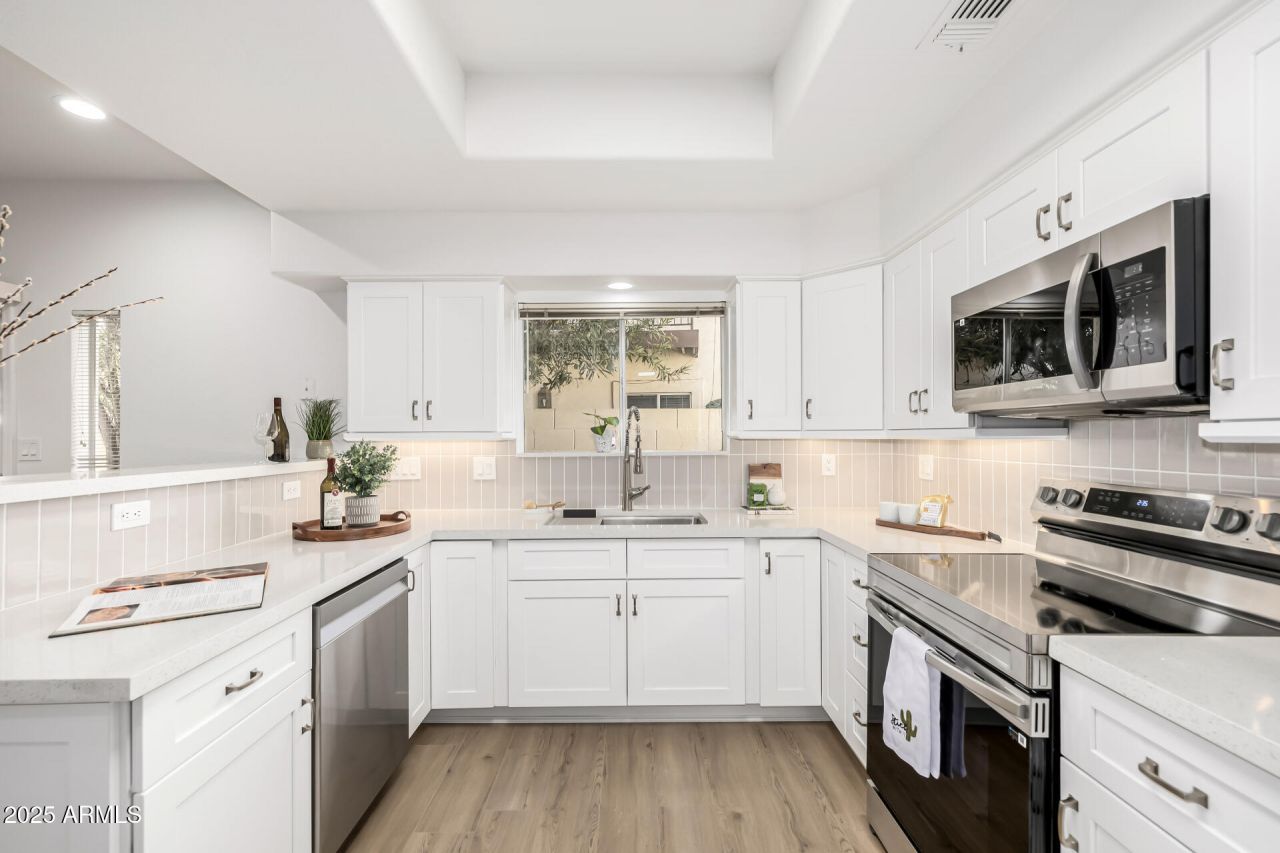 8829 S 51st Street, Unit 3, Phoenix, AZ 85044 Main Photo