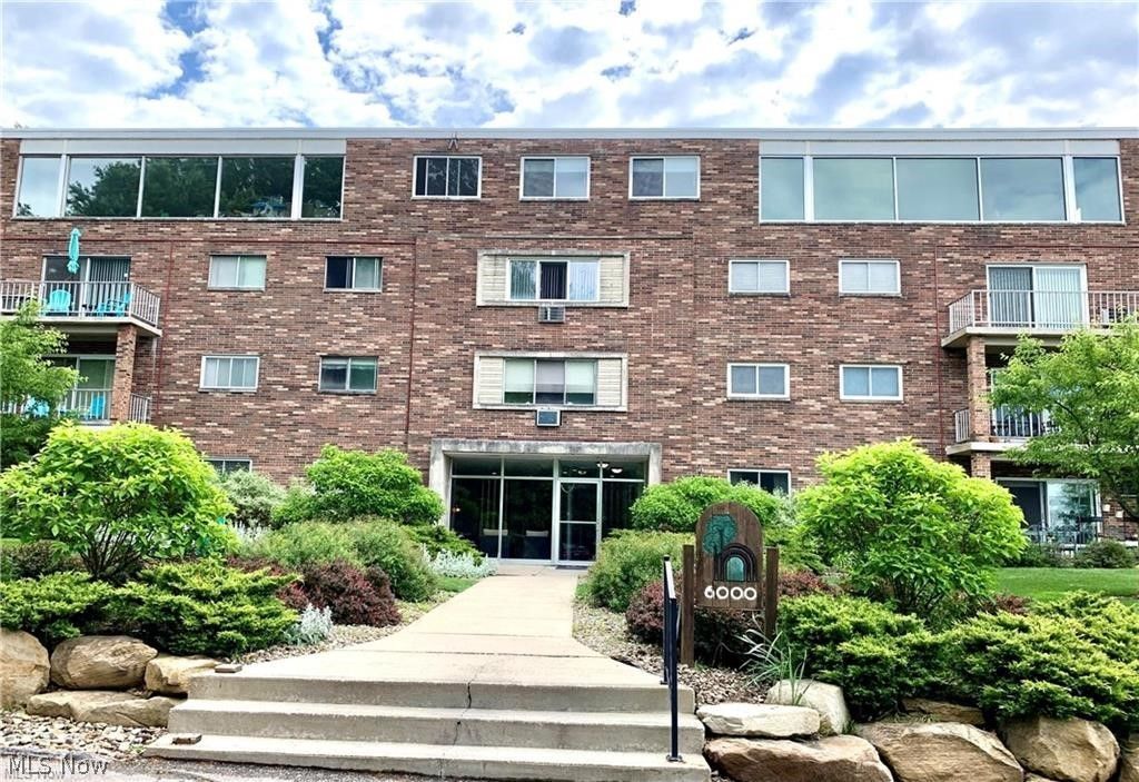 6000 Nob Hill Drive, Unit F 113, Chagrin Falls, OH 44022 Main Photo