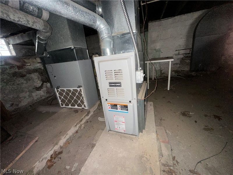 6404 Carl Avenue, Cleveland, OH 44103 Photo 18