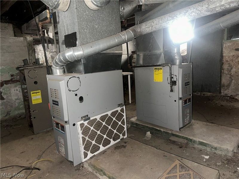 6404 Carl Avenue, Cleveland, OH 44103 Photo 25