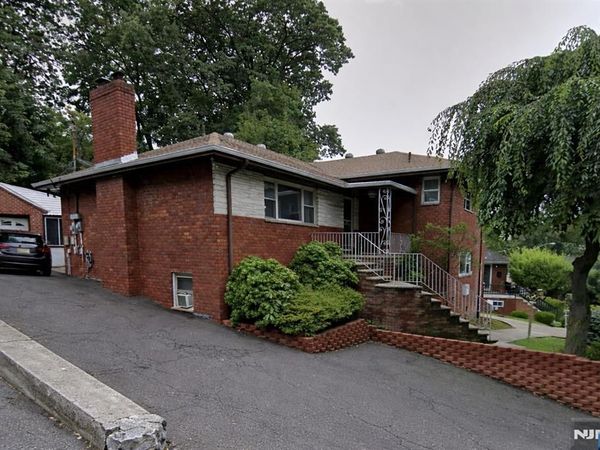 20 Shetland Lane, PALISADES PARK, NJ 07650