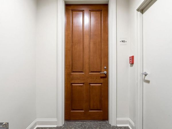 2881 Peachtree Road NE, Unit 902, Atlanta, GA 30305