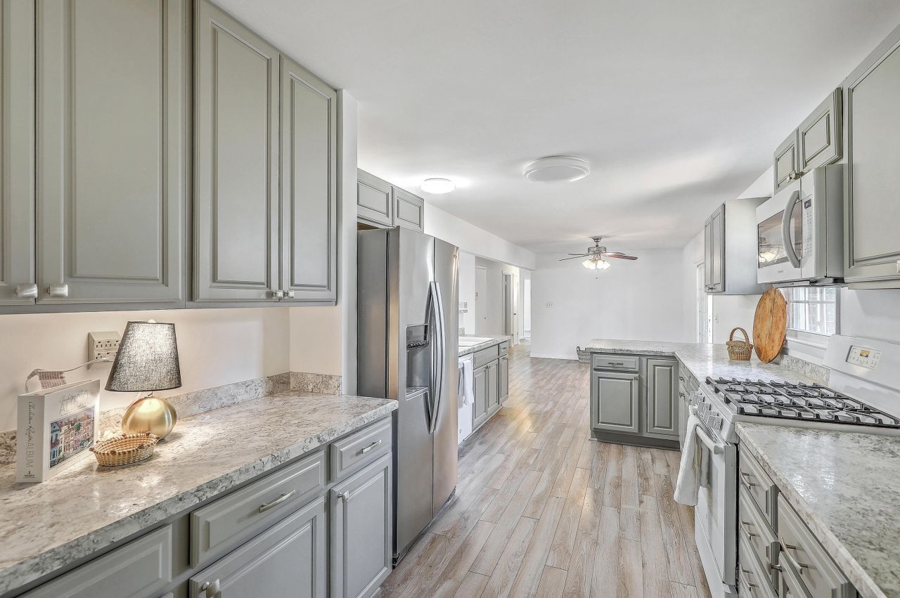 116 Arbor Road Photo 5