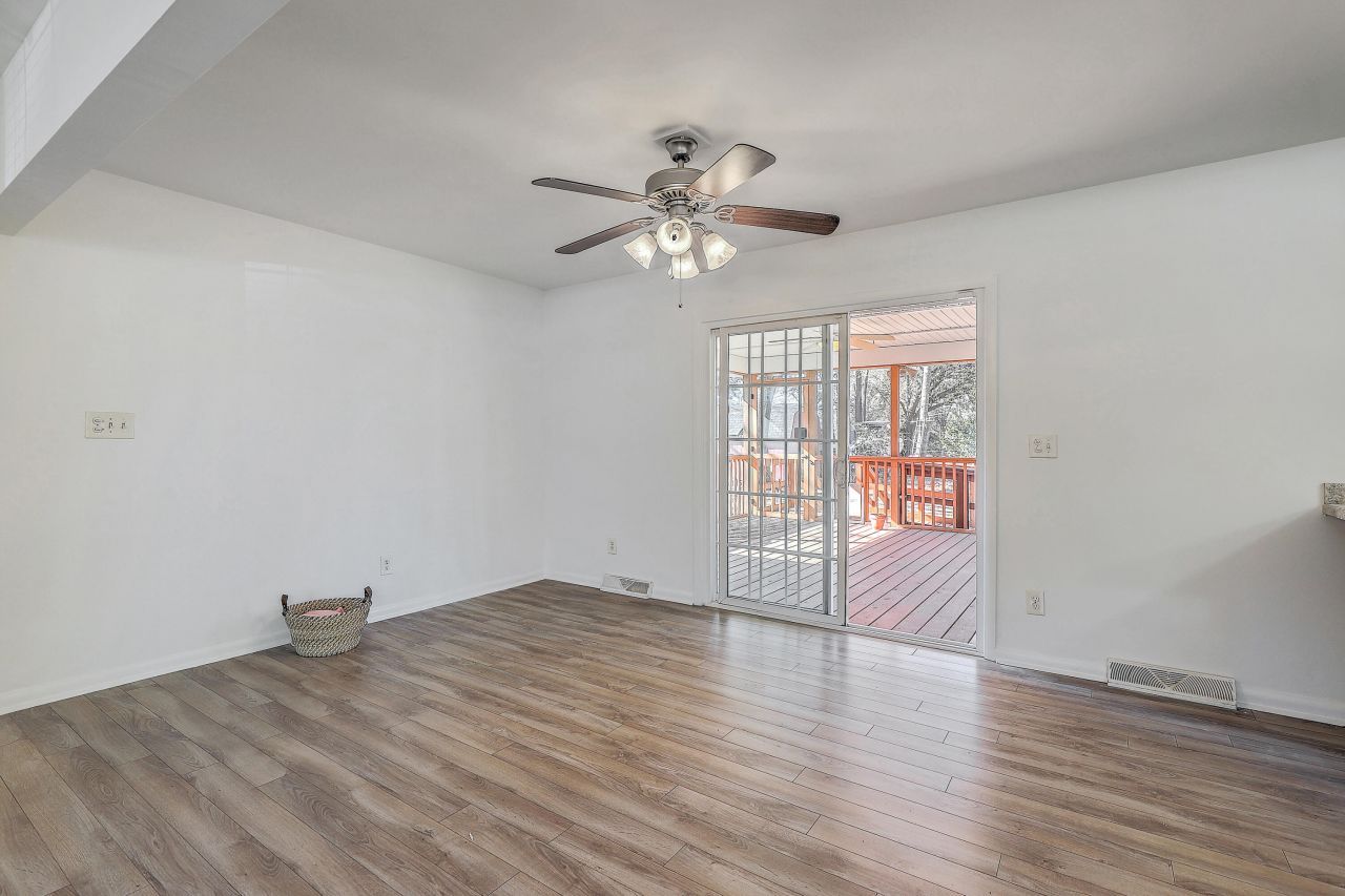 116 Arbor Road Photo 6