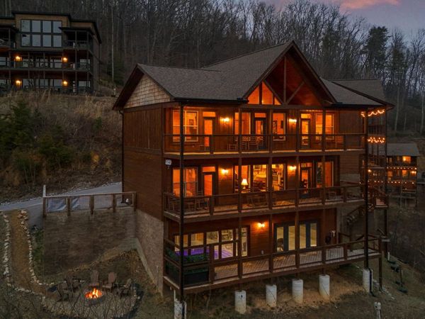 4608 Dreamland Way, Sevierville, TN 37876