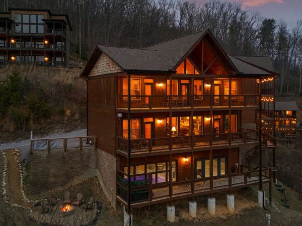 4608 Dreamland Way, Sevierville, TN 37876