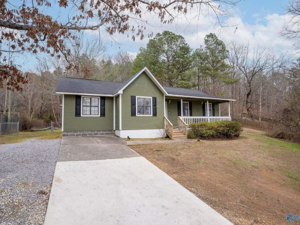 286 Angel Drive S, Jacksonville, AL 36265