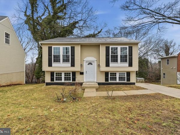 6915 ADEL STREET, CAPITOL HEIGHTS, MD 20743