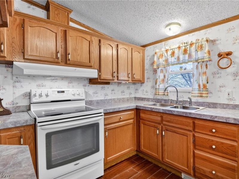 12948 S State Line Road, Petersburg, OH 44454 Photo 9