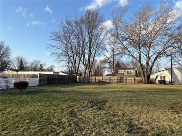 714 Hammer Court, Elyria, OH 44035