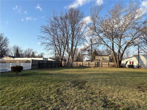 714 Hammer Court, Elyria, OH 44035