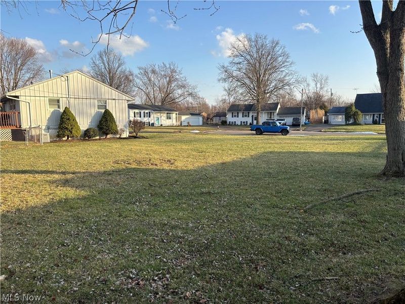 714 Hammer Court, Elyria, OH 44035 Photo 3