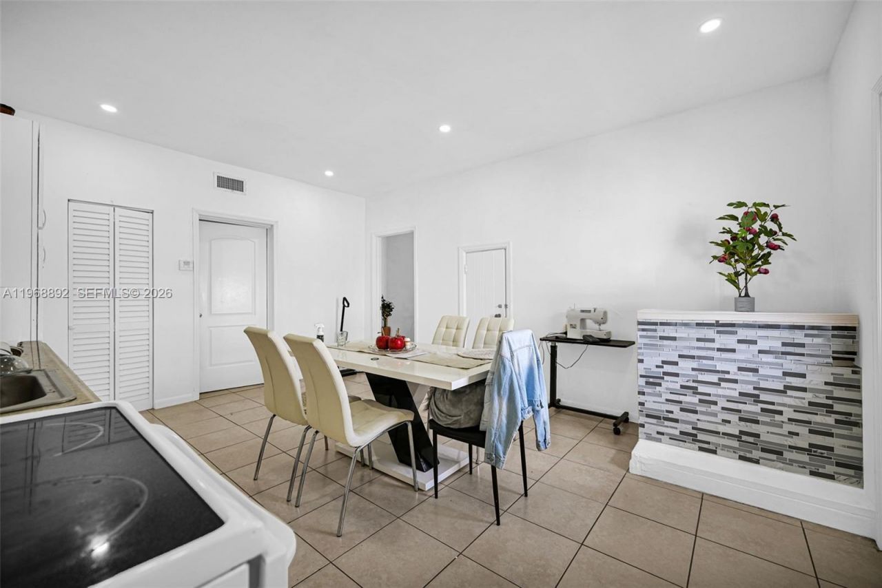 630 Tamiami Canal Rd, Miami, FL 33144 Photo