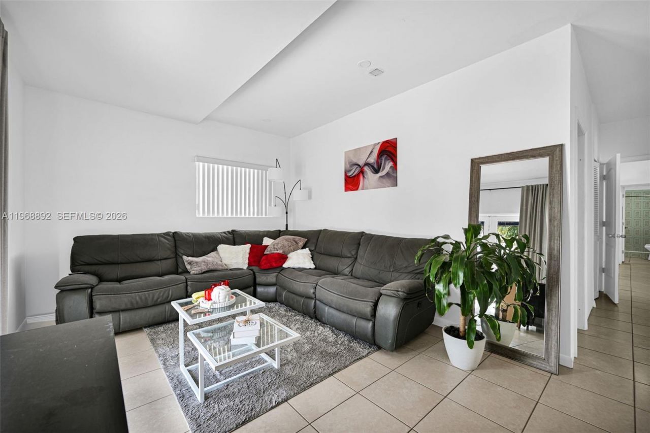 630 Tamiami Canal Rd, Miami, FL 33144 Photo