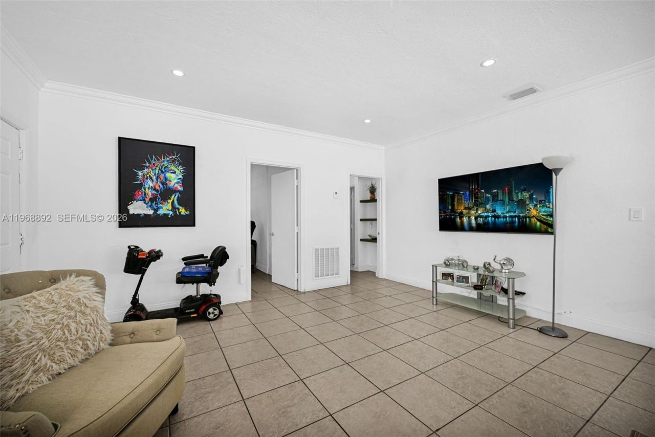 630 Tamiami Canal Rd, Miami, FL 33144 Photo