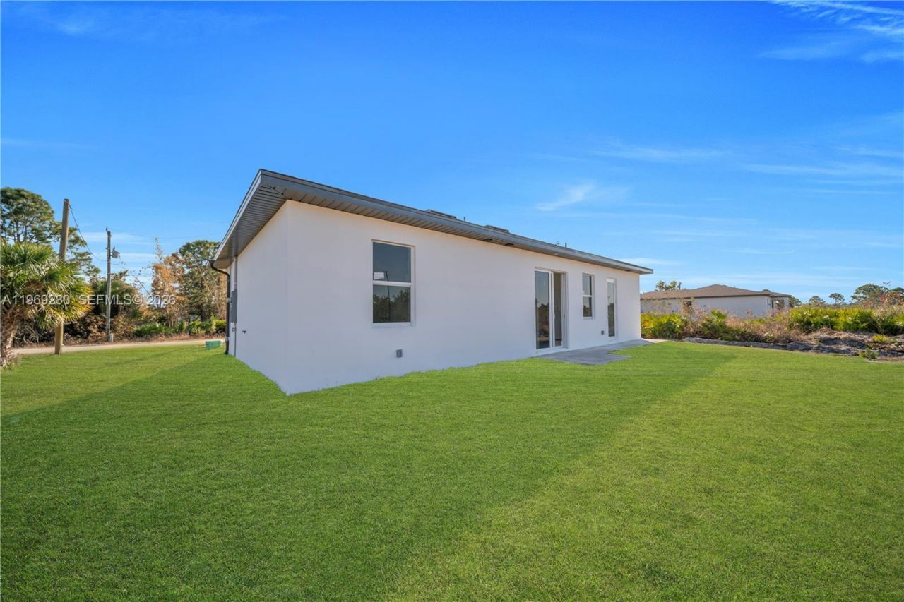 2910 67 St , Lehigh Acres, FL 33971 Photo