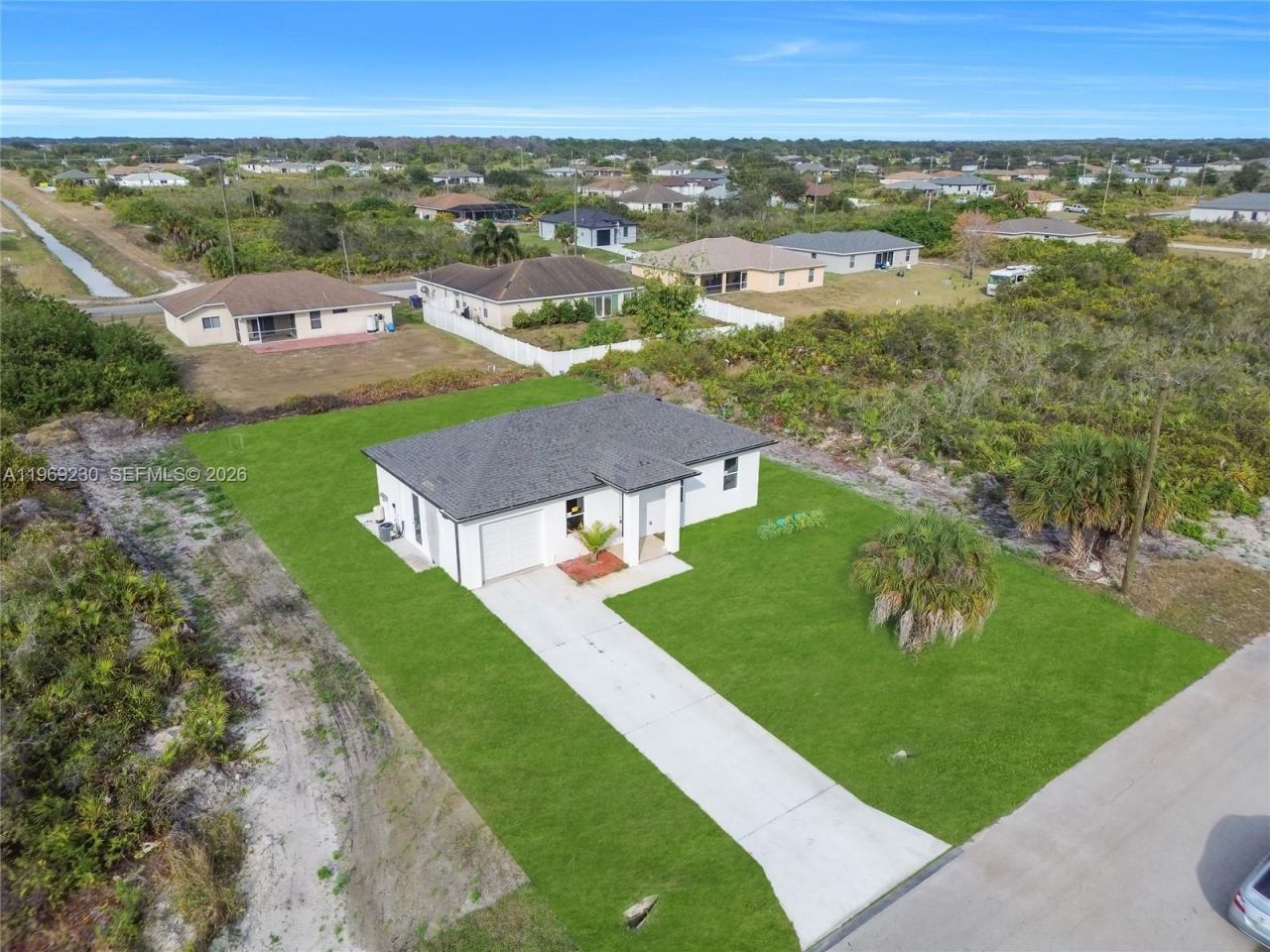 2910 67 St , Lehigh Acres, FL 33971 Photo