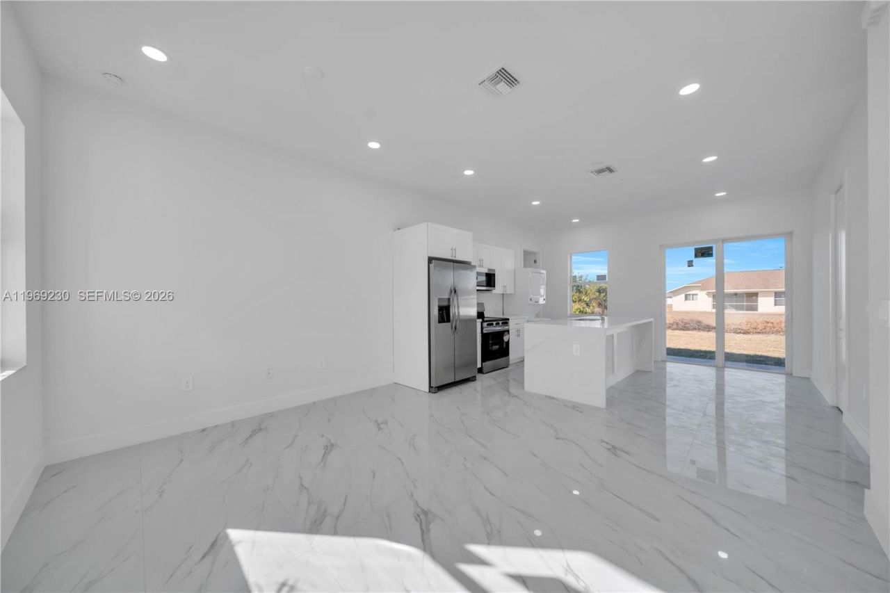 2910 67 St , Lehigh Acres, FL 33971 Photo