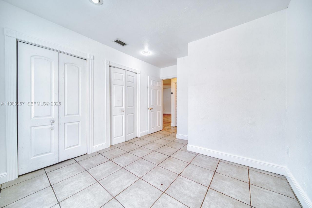 2171 SW 21st St, Miami, FL 33145 Photo