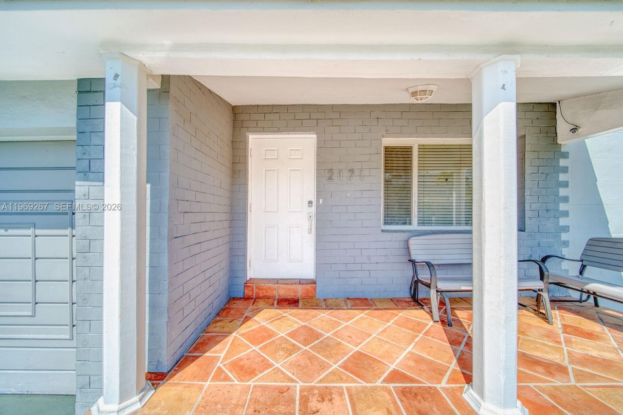 2171 SW 21st St, Miami, FL 33145 Photo