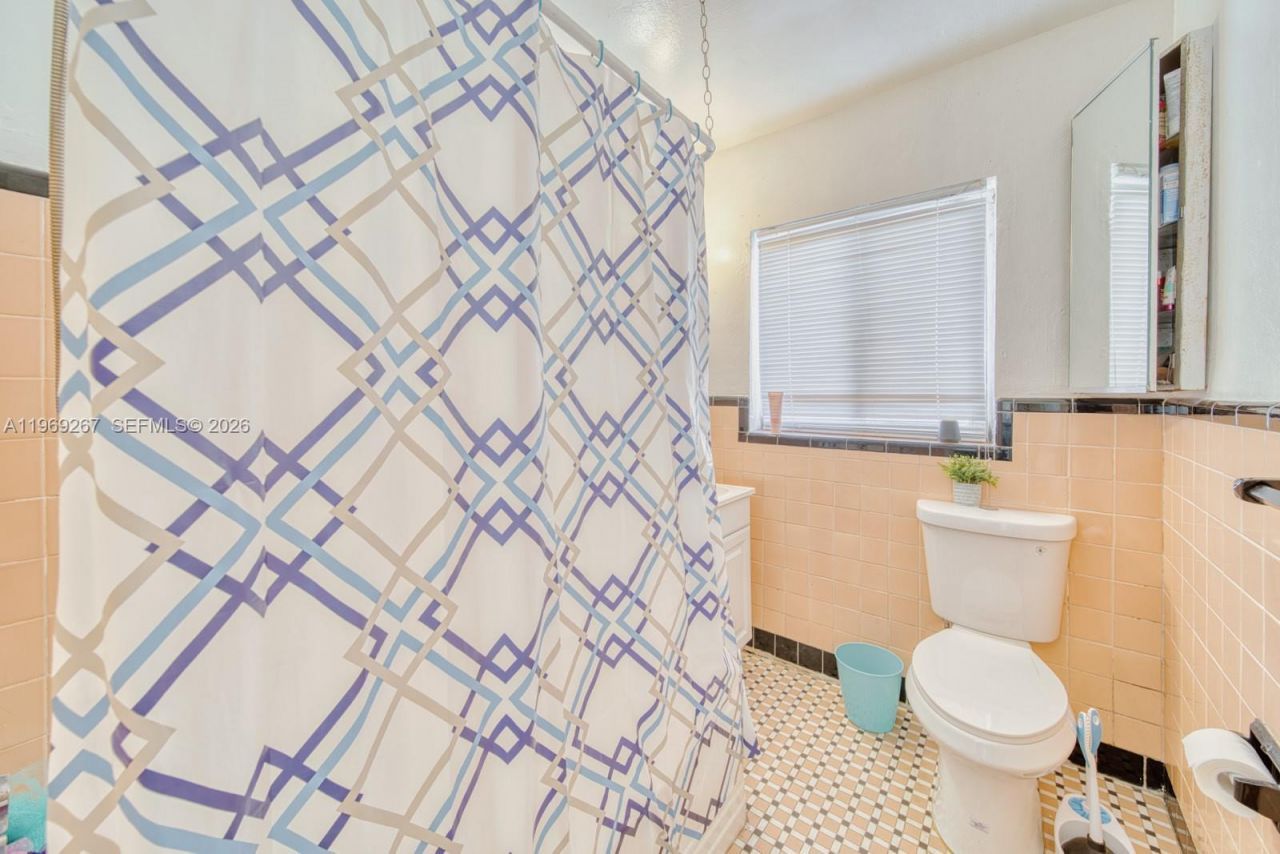 2171 SW 21st St, Miami, FL 33145 Photo