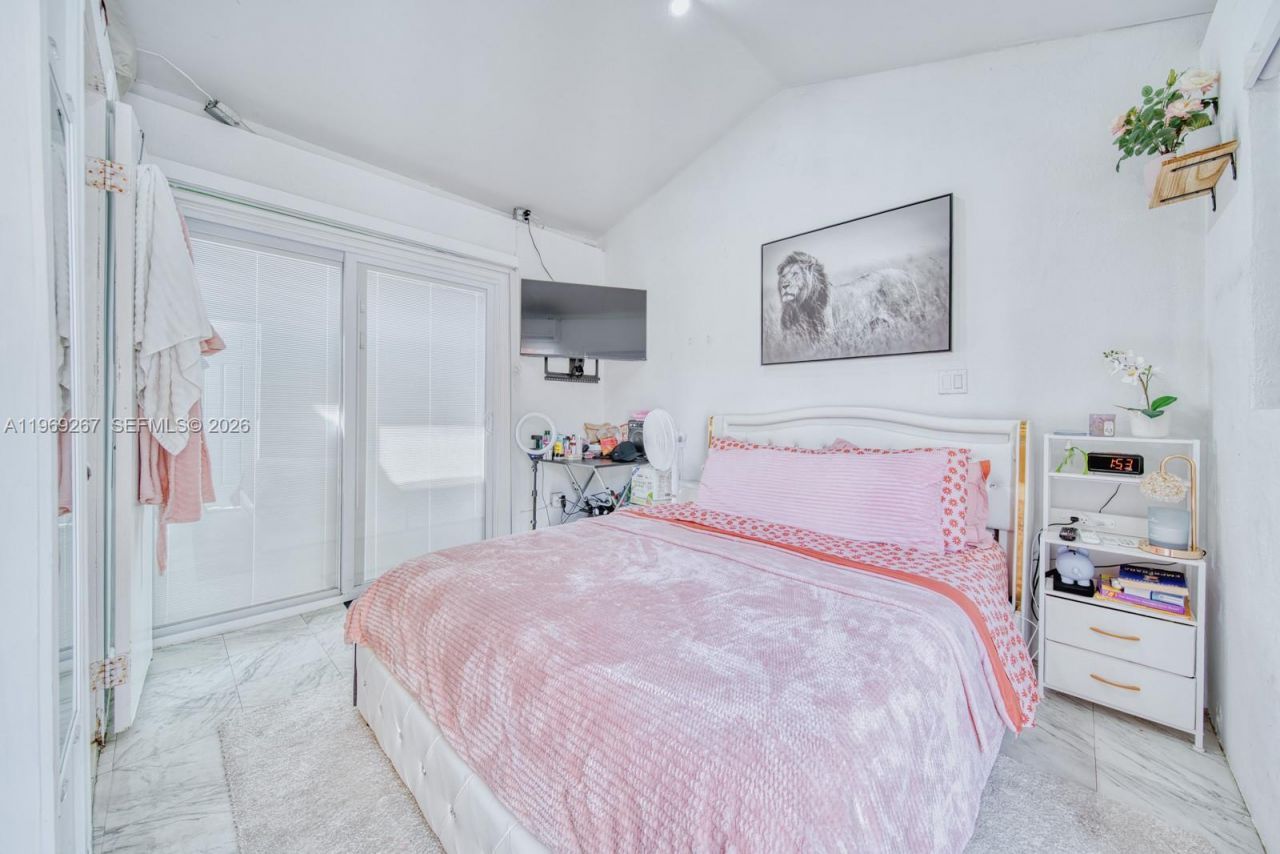 2171 SW 21st St, Miami, FL 33145 Photo