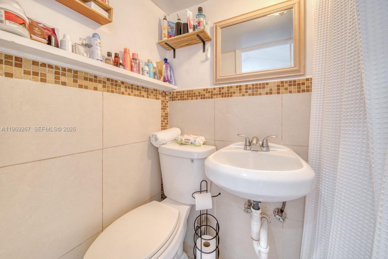 2171 SW 21st St, Miami, FL 33145 Photo