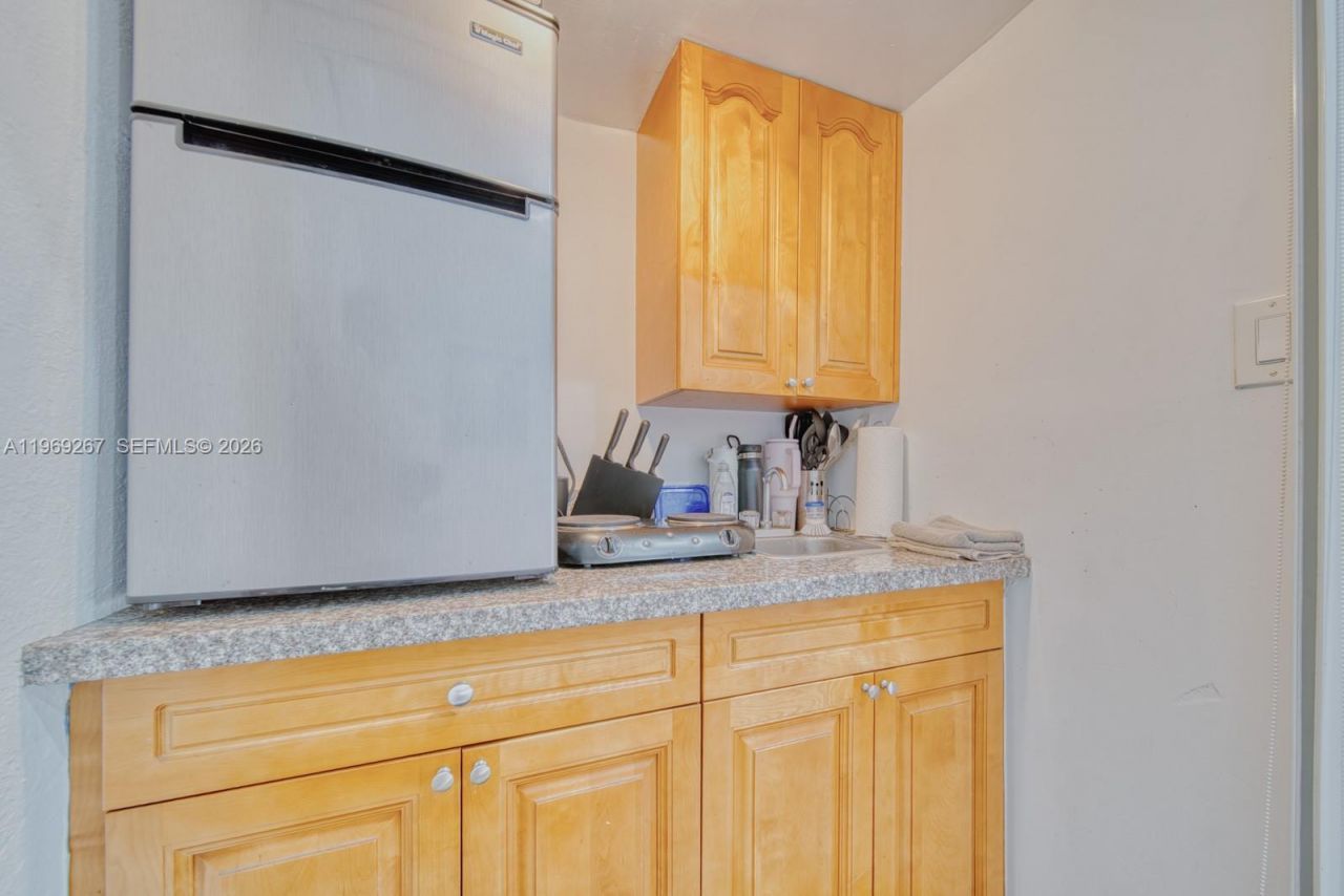 2171 SW 21st St, Miami, FL 33145 Photo