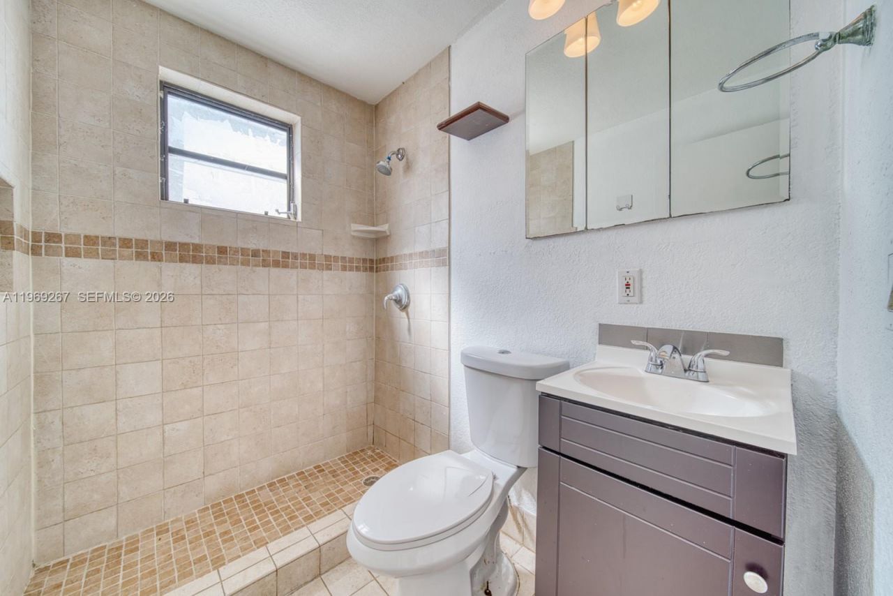 2171 SW 21st St, Miami, FL 33145 Photo