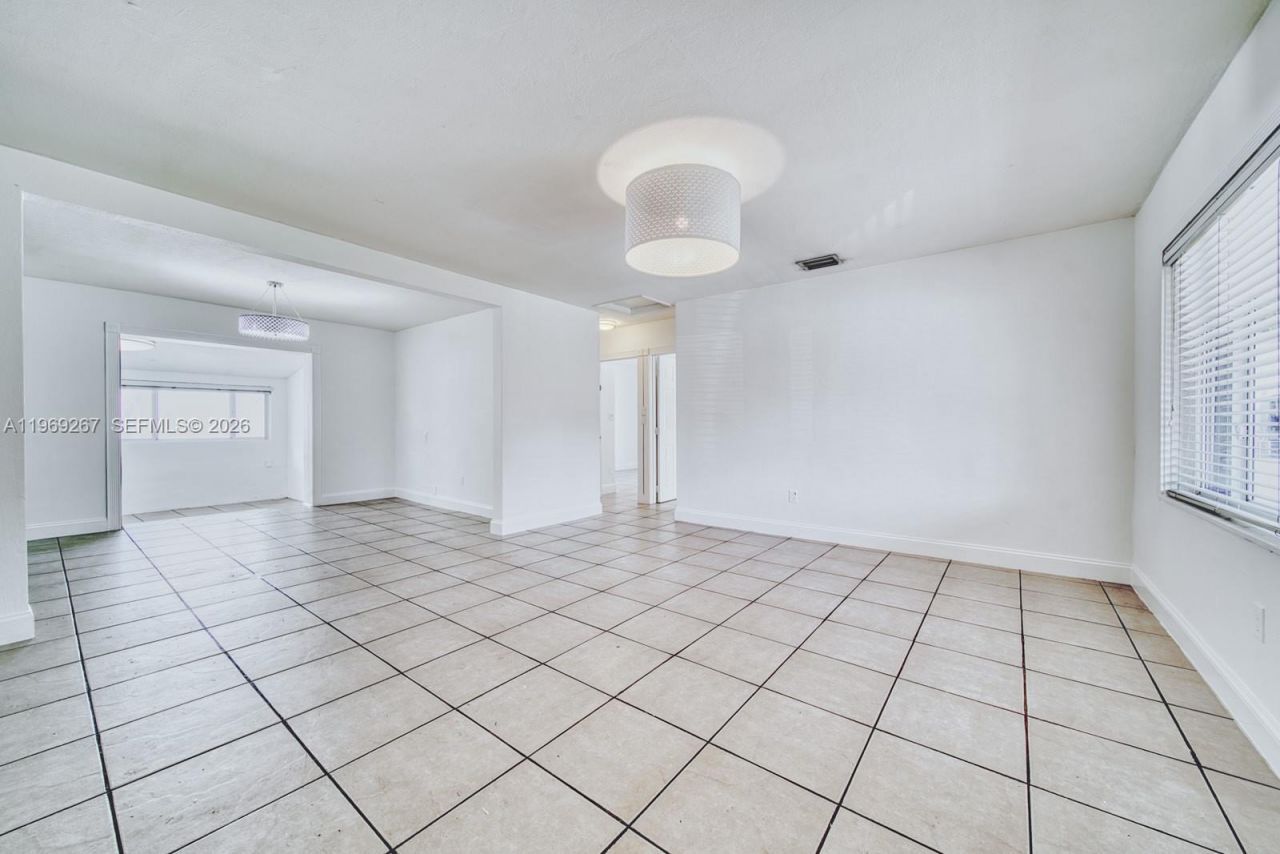 2171 SW 21st St, Miami, FL 33145 Photo