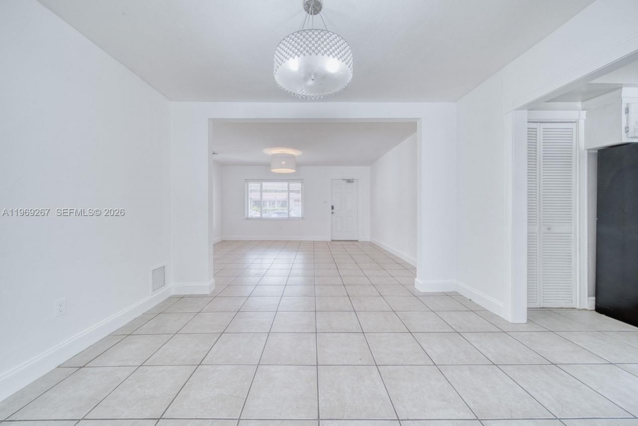 2171 SW 21st St, Miami, FL 33145 Photo