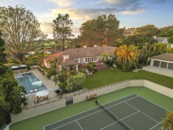 1515 El Camino Del Teatro, La Jolla, CA 92037